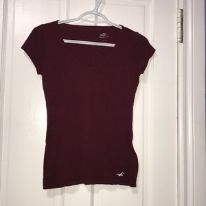 V-neck t-shirt